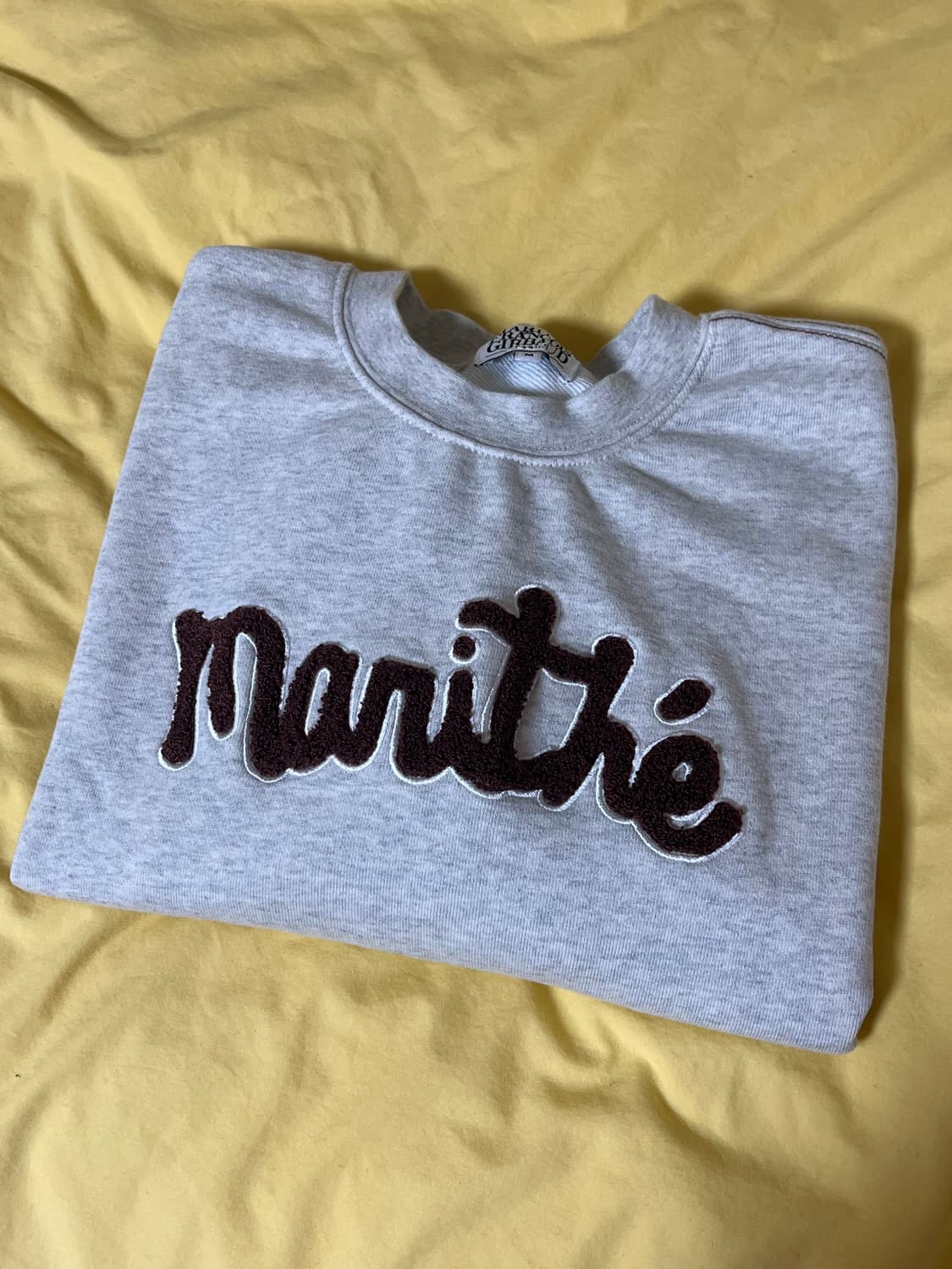 마리떼 크롭 맨투맨 상품이미지1