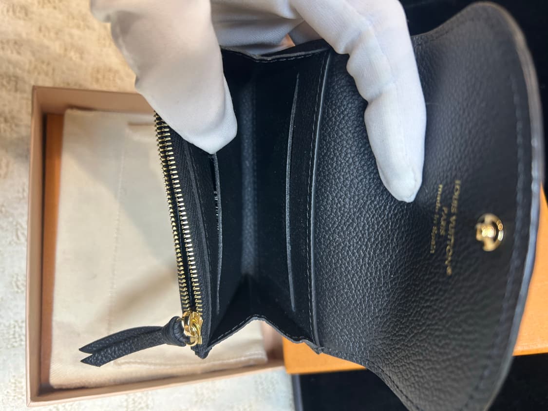 [정품/중고] 루이비통 로잘리 동전지갑 블랙 상품이미지1