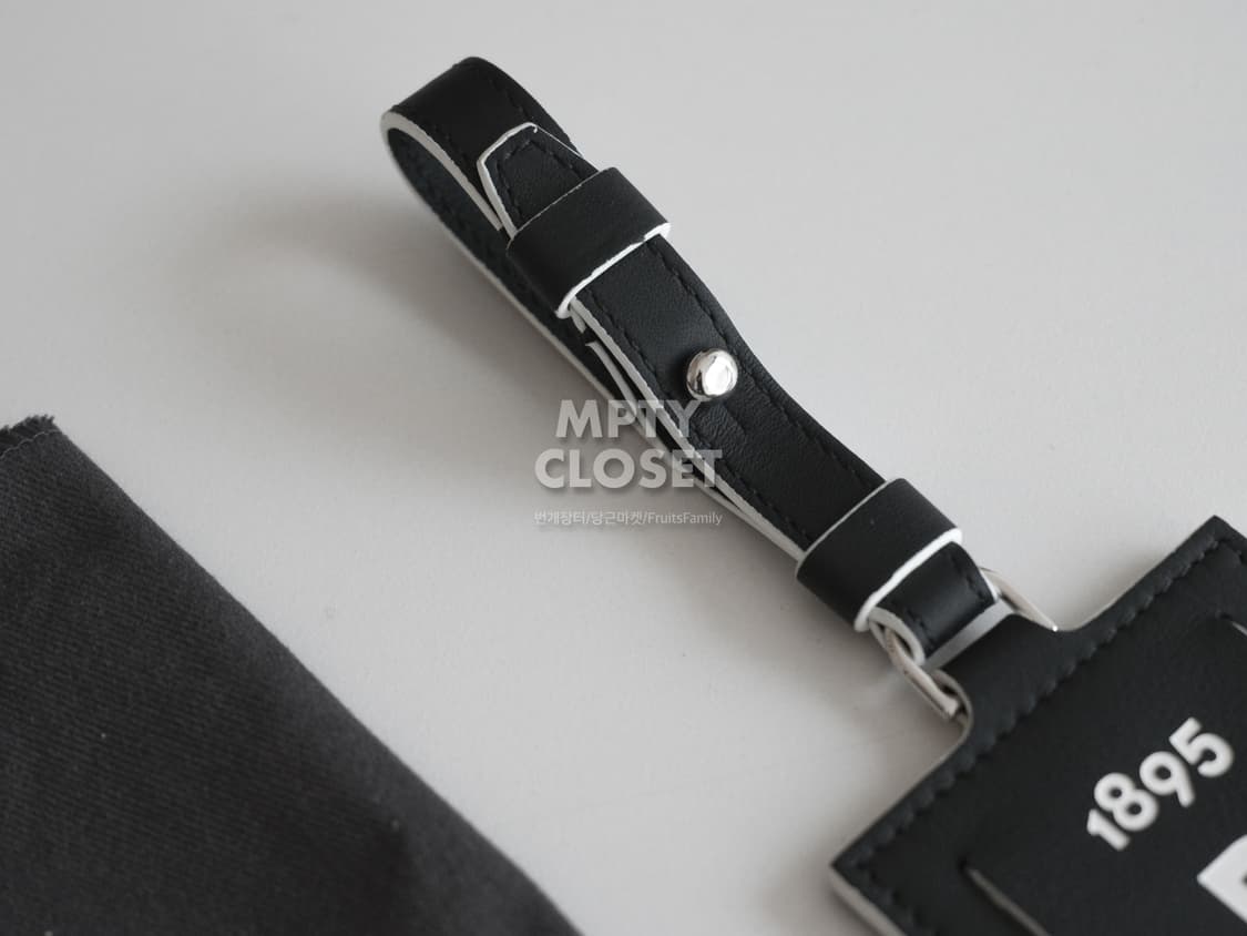 벨루티 B로고 레더 러기지택 네임택 상품이미지3