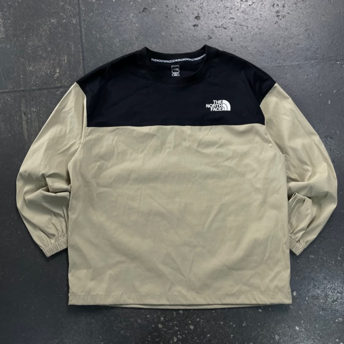 100 노스페이스 데날리 우븐 맨투맨 상품이미지1