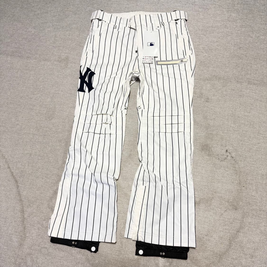 MLB 뉴욕 양키스 스트라이프 스키/보드 팬츠 상품이미지1