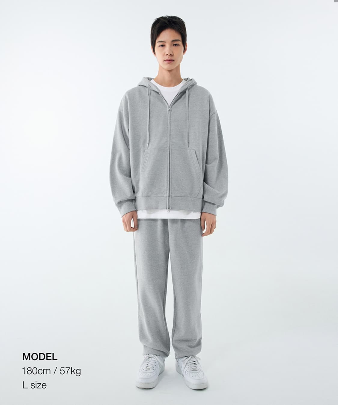 [무신사스탠다드] 헤비웨이트 스웨트 팬츠 M 미디엄그레이(3개보유) 상품이미지1