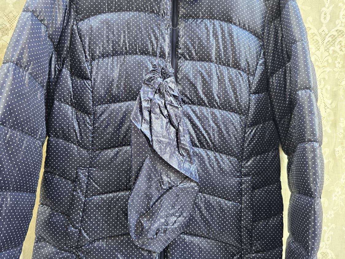 도트 경량 패딩 파우치 포함 상품이미지4