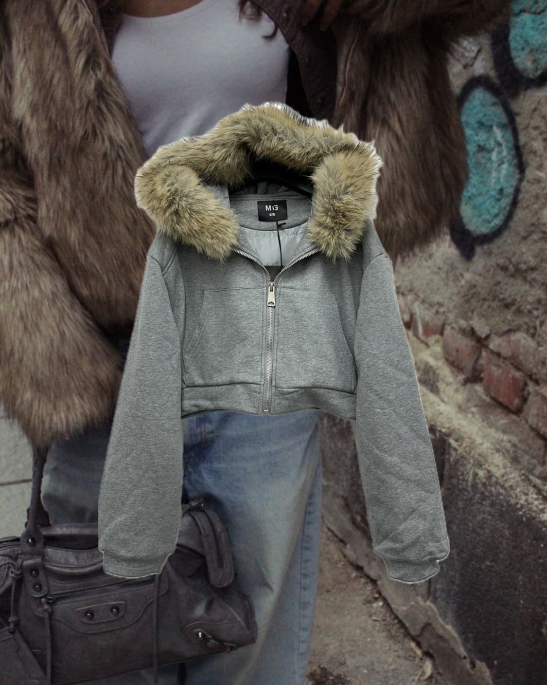 퍼 크롭 후드집업 상품이미지1