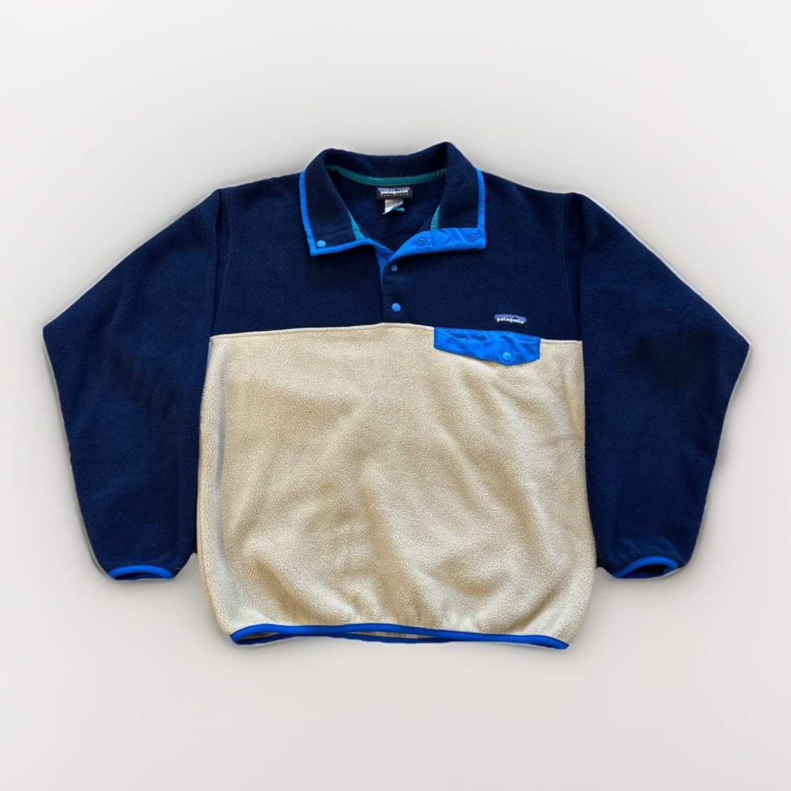 14FA 파타고니아 신칠라 스냅-T 네이비/베이지 상품이미지1