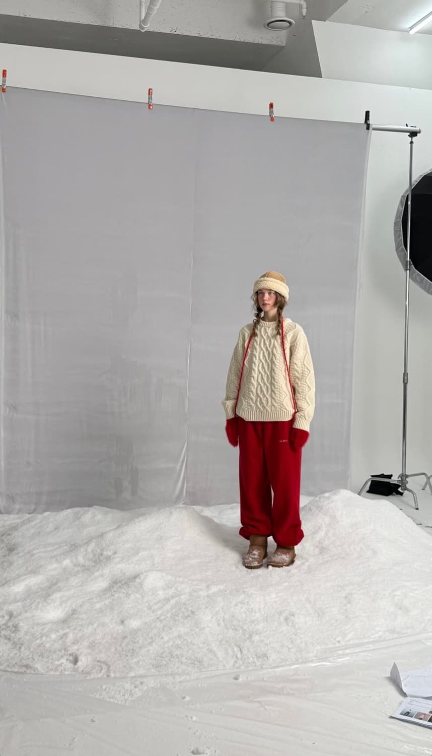 더바넷 Lattice Pastry Cable Knit Sweater  상품이미지3