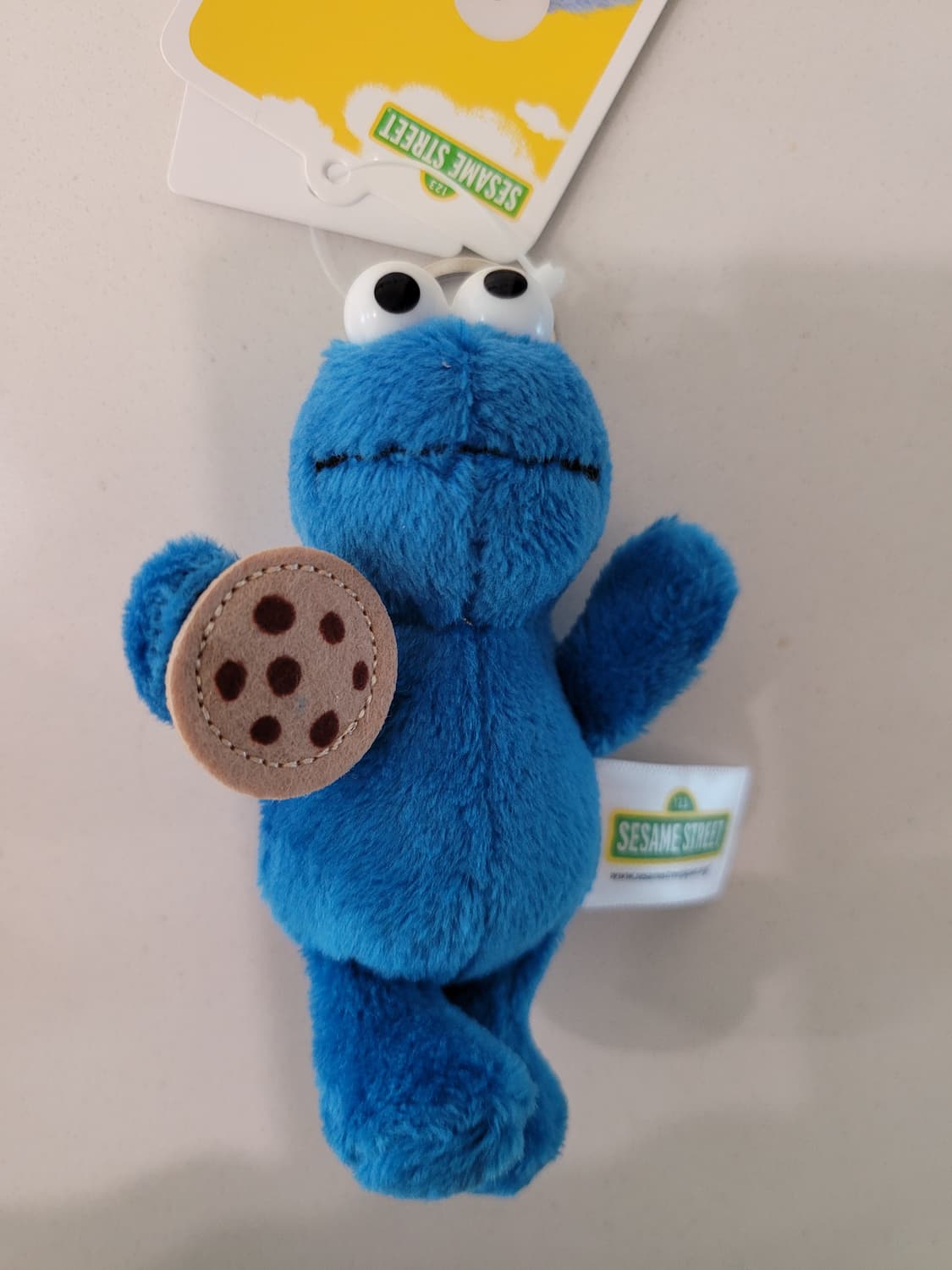 📢 [판매] 가방 속의 작은 친구, 니키 x 세서미 스트리트 콜라보 키 상품이미지4