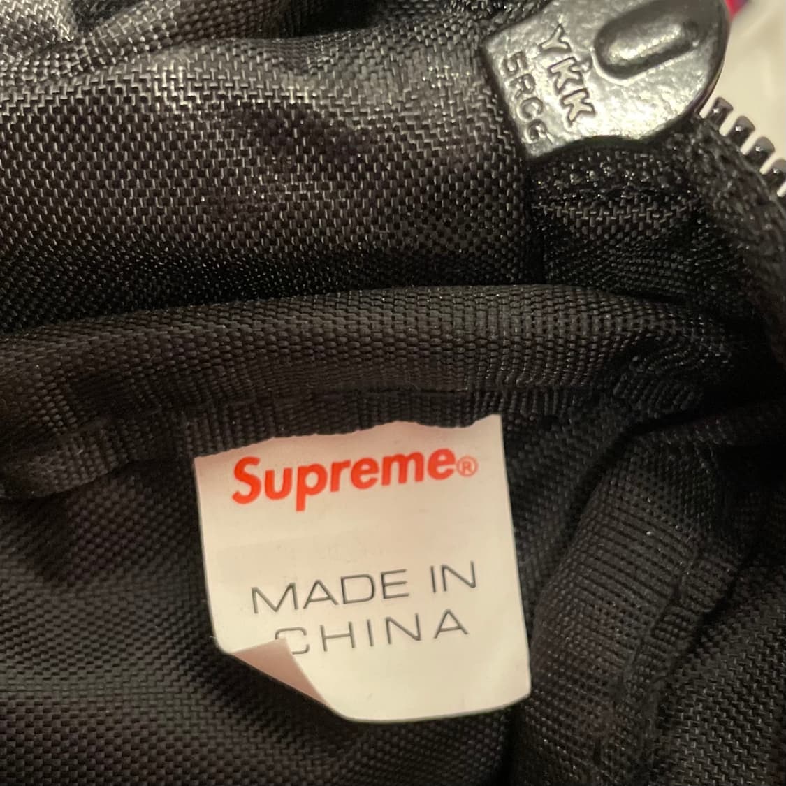 슈프림 18fw 블랙 웨이스트백 상품이미지4