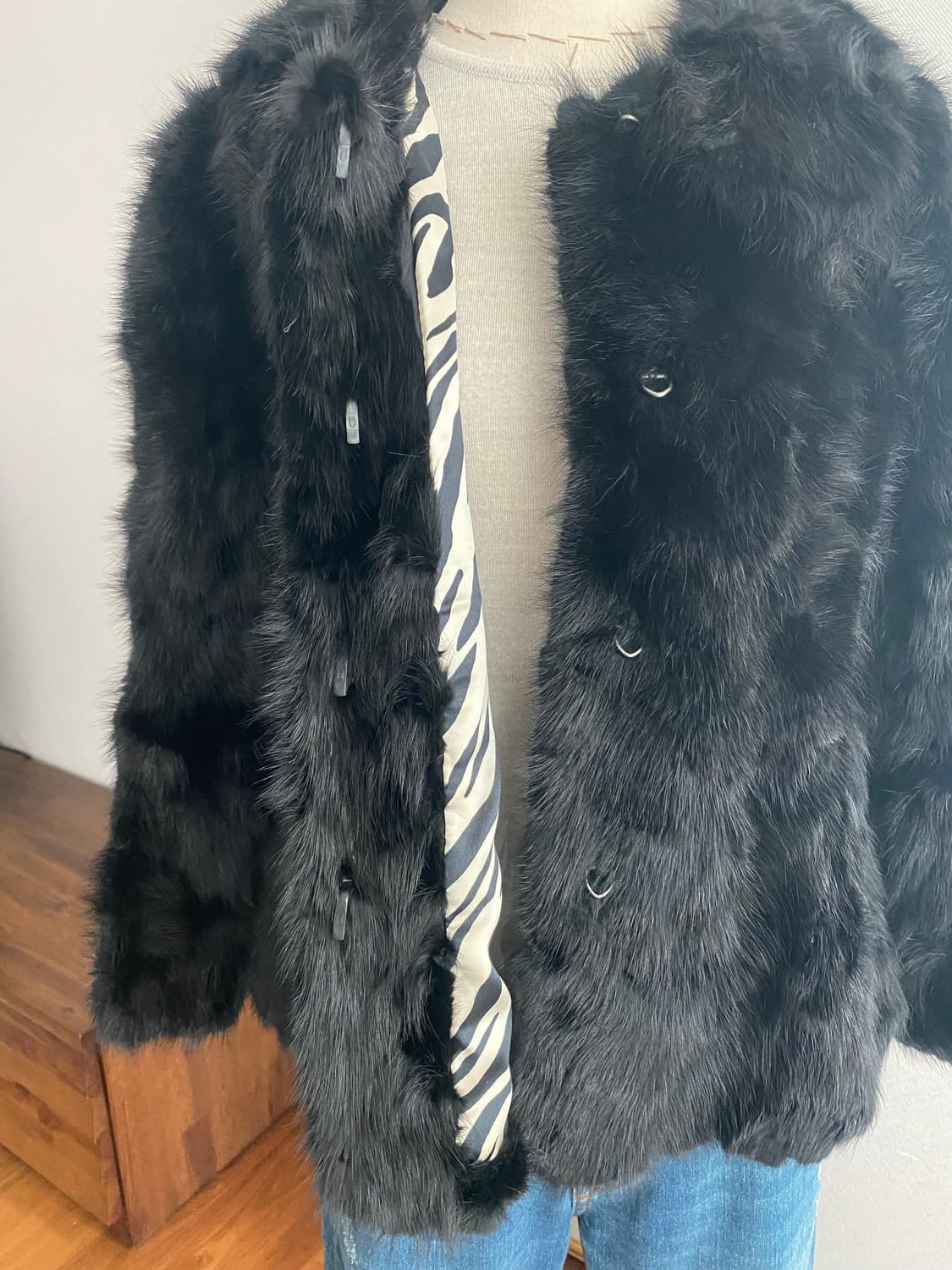 LONE 정욱준 밍크 플레어 크롭스타일 코트(M) 상품이미지7