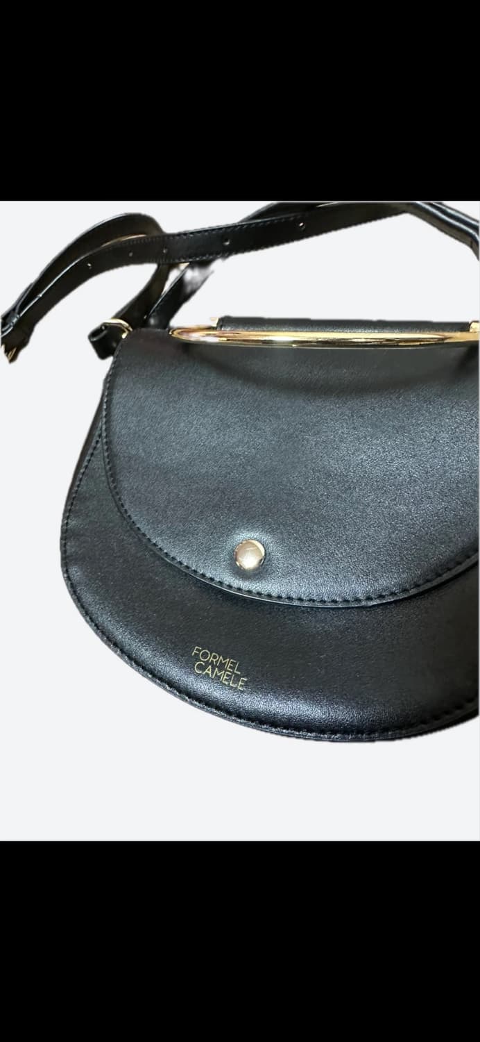 차정원 포멜카멜레 블랙 레더 크로스백 상품이미지3
