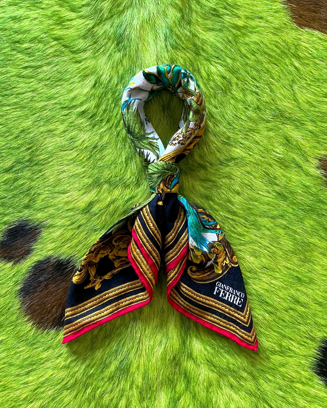 1970-80s GIANFRANCO FERRE Bandana Scarf 상품이미지9