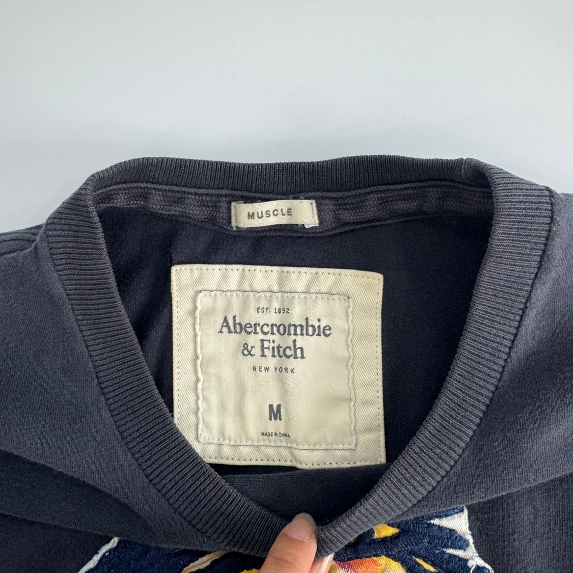 Abercrombie 아베크롬비 인디언 네이비 반팔 상품이미지5