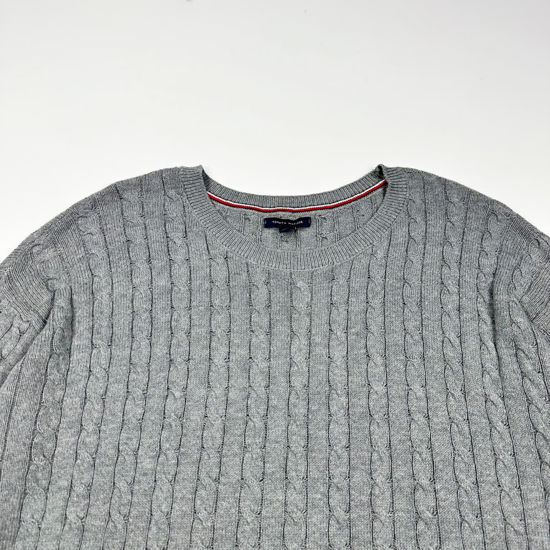 타미힐피거 플래그 그레이 꽈배기니트 (XL) 상품이미지1