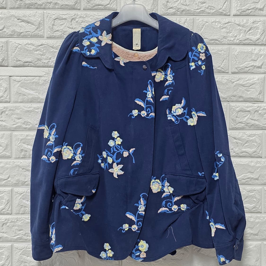 택포) M 한섬 오즈세컨 꽃자수 네이비 자켓 상품이미지1