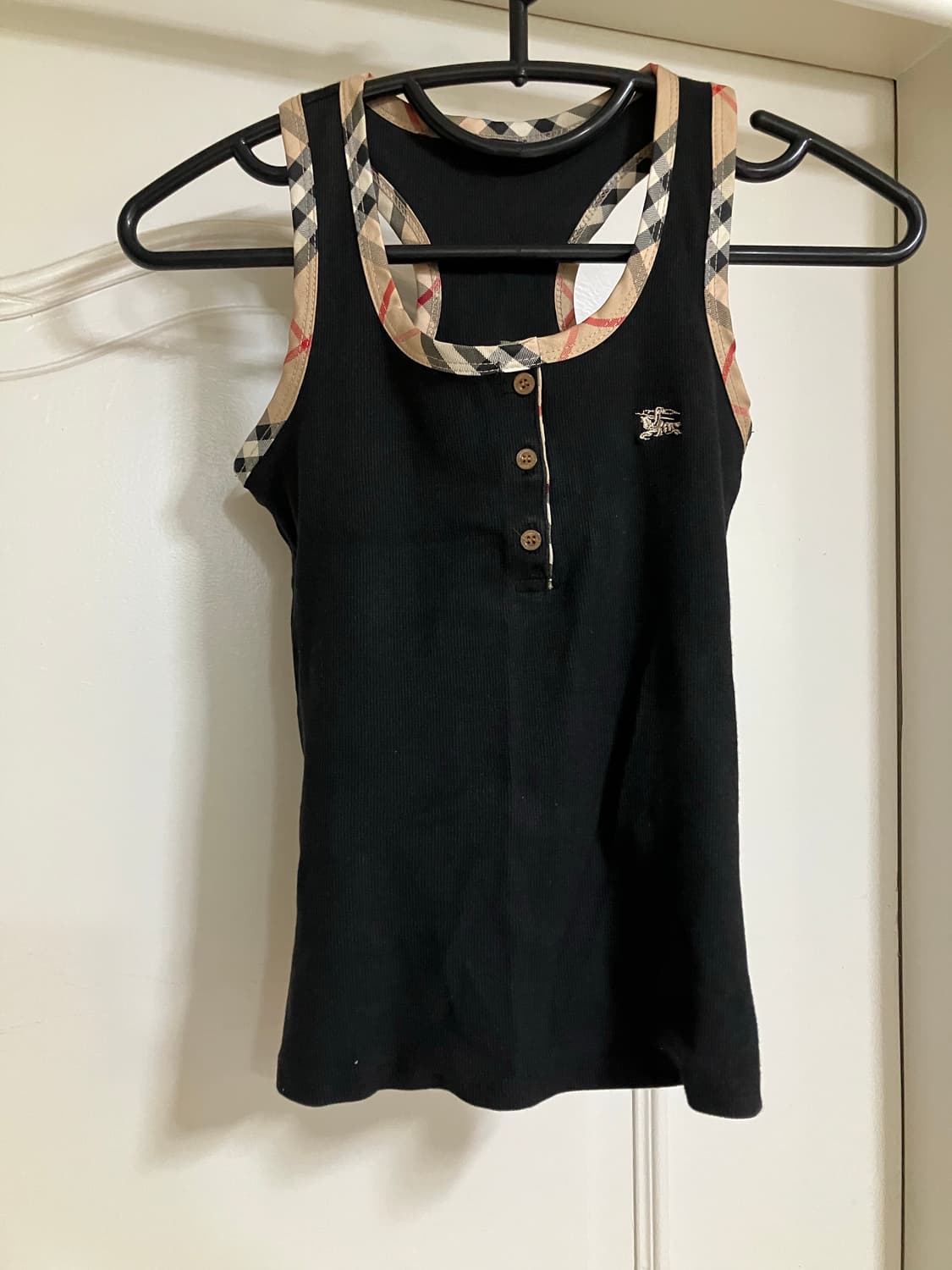 버버리 블랙 나시 슬리브리스 상품이미지1