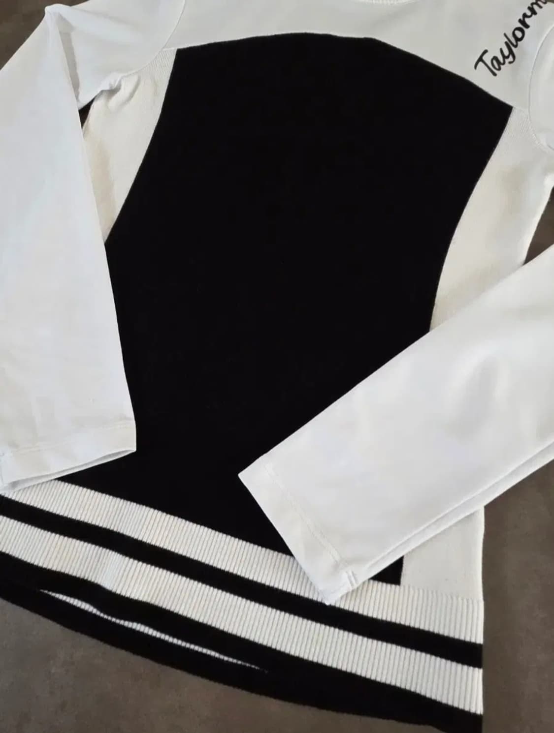 테일러메이드  여성 골지니트블럭 하프이넥 골프 니트 66사이즈 상품이미지6