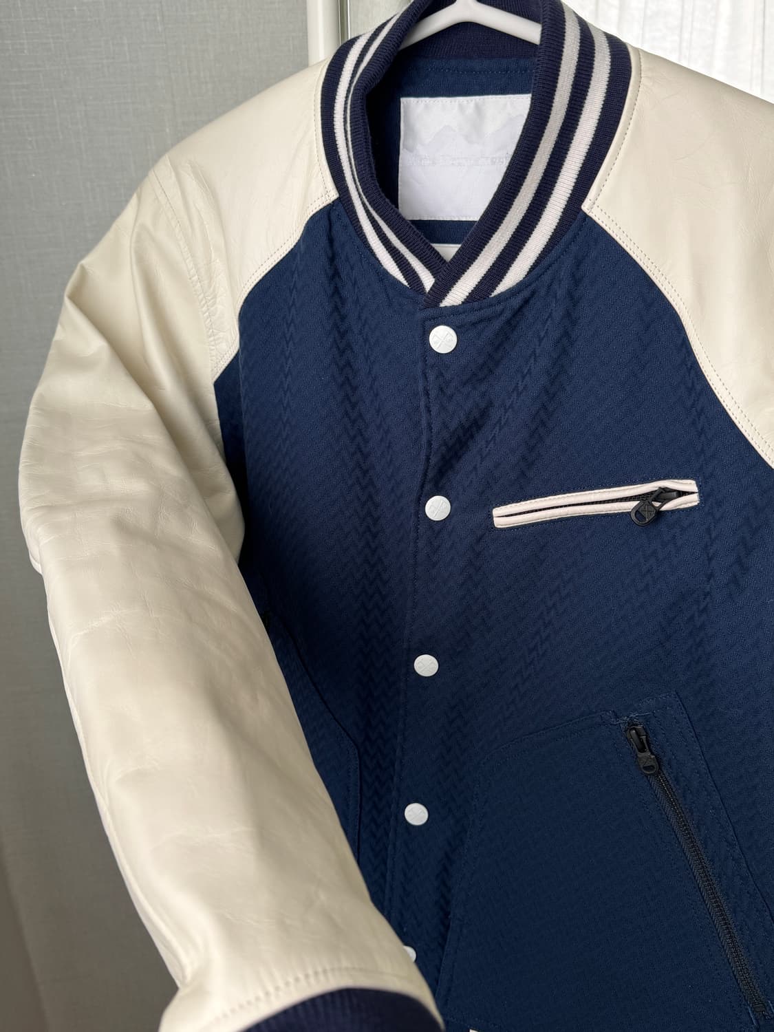 신품급 <made in Japan🇯🇵> 화이트 마운티니어링 바시티 자 상품이미지2