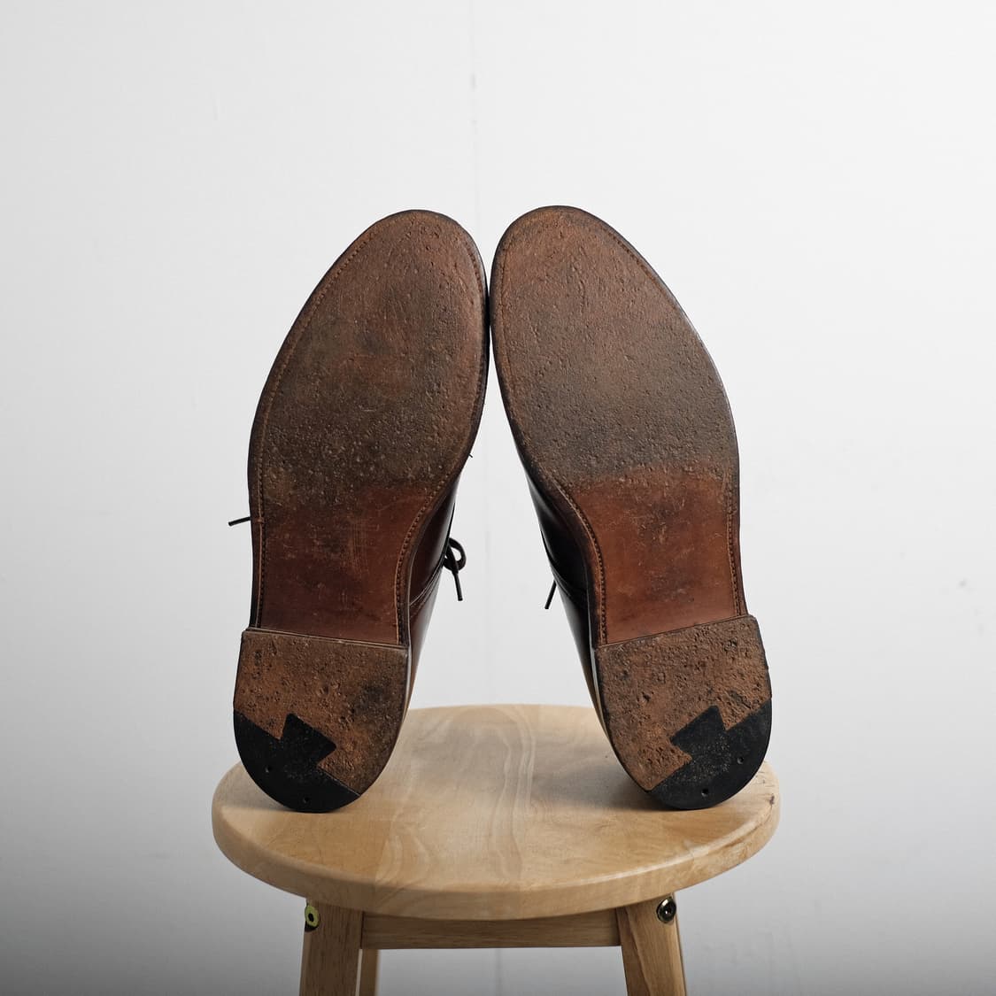 알든 별주모델 9.5D사이즈 V팁 더비 크롬악셀 리버스 샤무아 상품이미지10