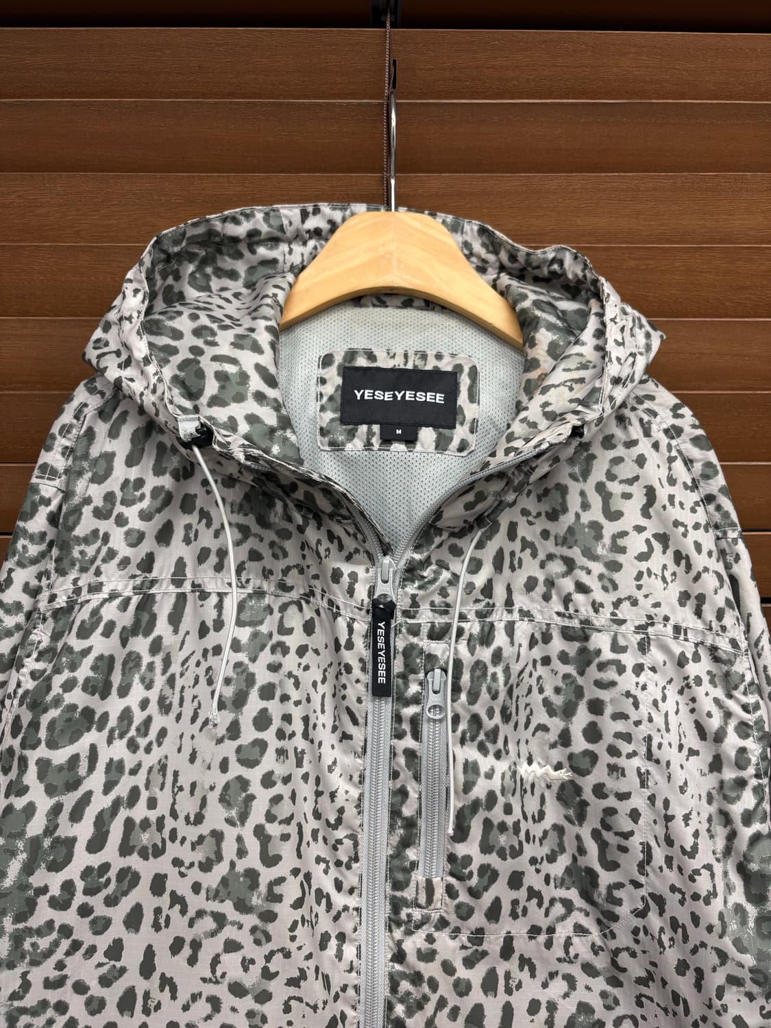예스아이씨 레오파드 윈드브레이커 자켓    •size: M 실측  상품이미지9