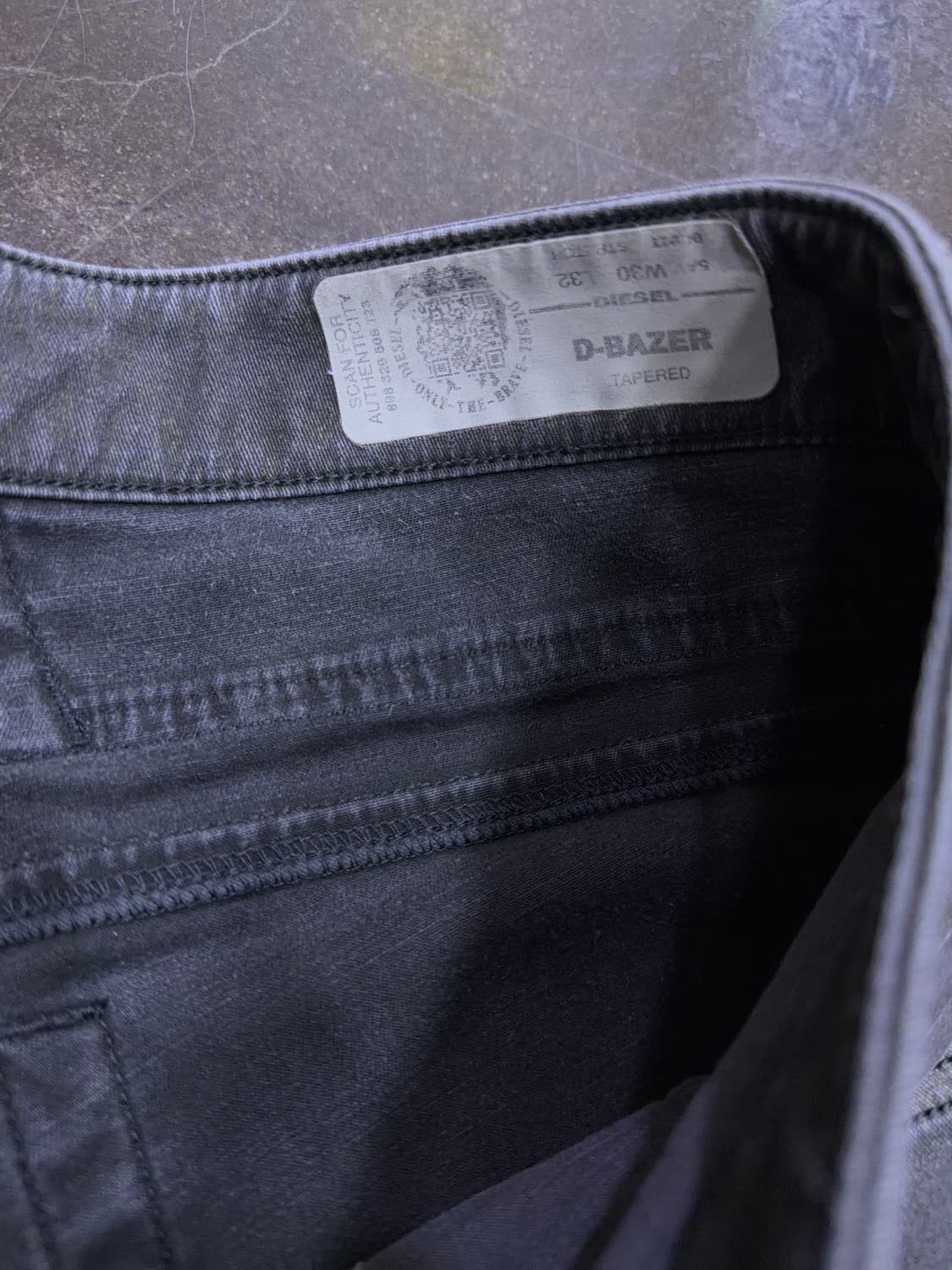 디젤 D-Bazer 빈티지 워싱 페인팅 테이퍼드핏 코튼팬츠 30 상품이미지10