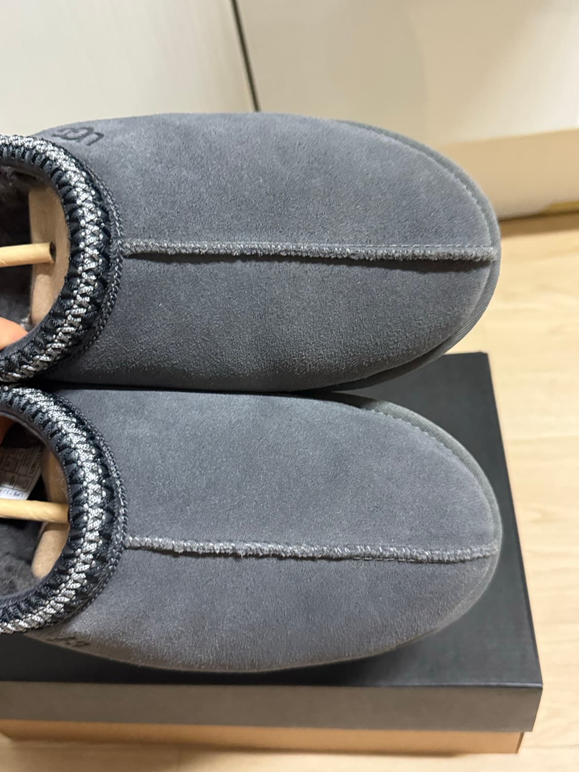 어그 타스만 다크그레이 280 상품이미지5