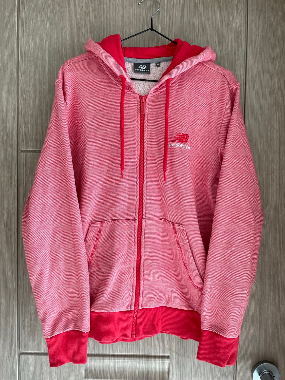 뉴발란스 레드스트라이프 모리 하구미 후드 집업 상품이미지2