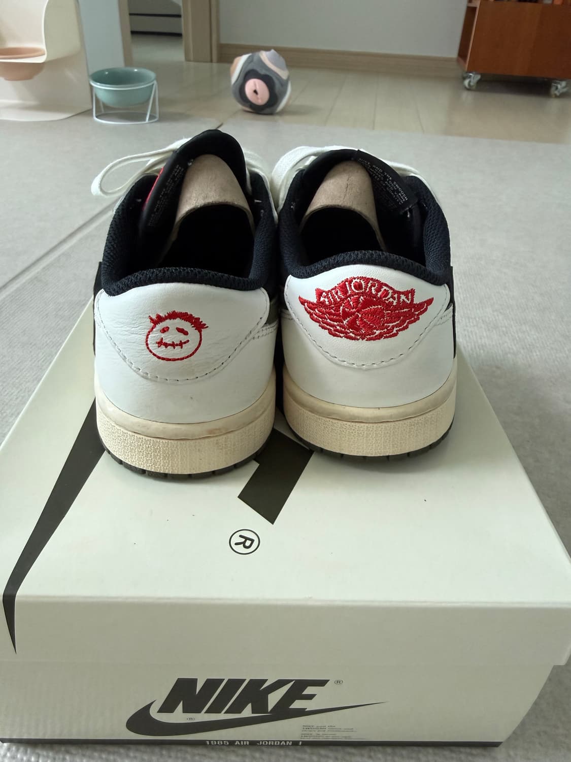 나이키 트래비스 스캇 OG 로우 올리브 상품이미지5