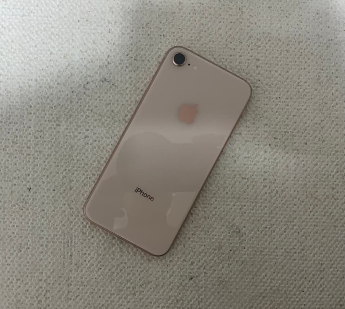 아이폰8 64gb 배터리 100프로 상품이미지2
