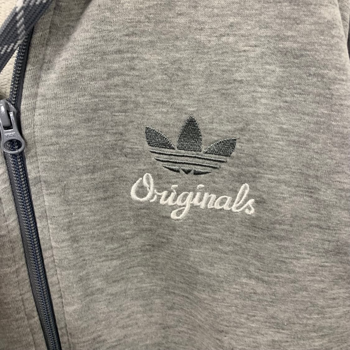 아디다스 사이드라인 그레이 후드집업  상품이미지4