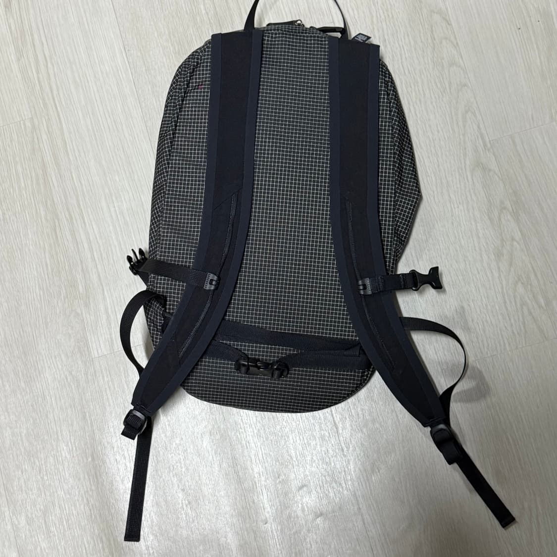 아크테릭스 컨실 15 백팩 블랙 상품이미지5