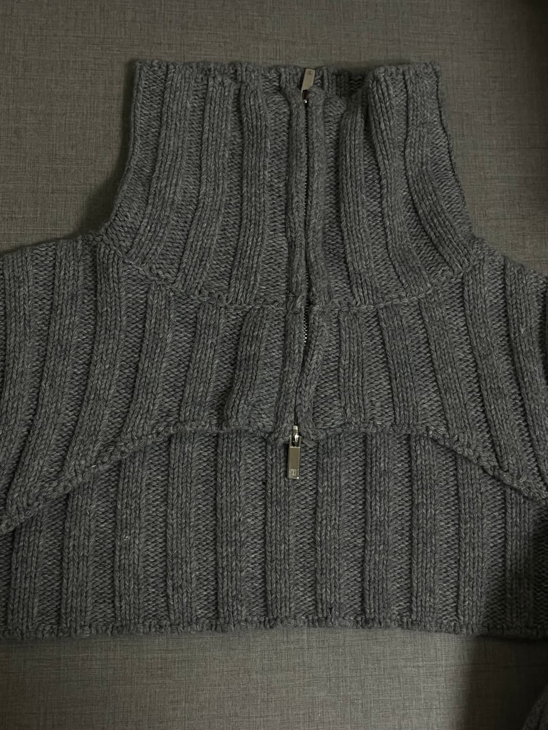 트리밍버드 하이넥 볼레로 니트 집업 그레이 상품이미지5