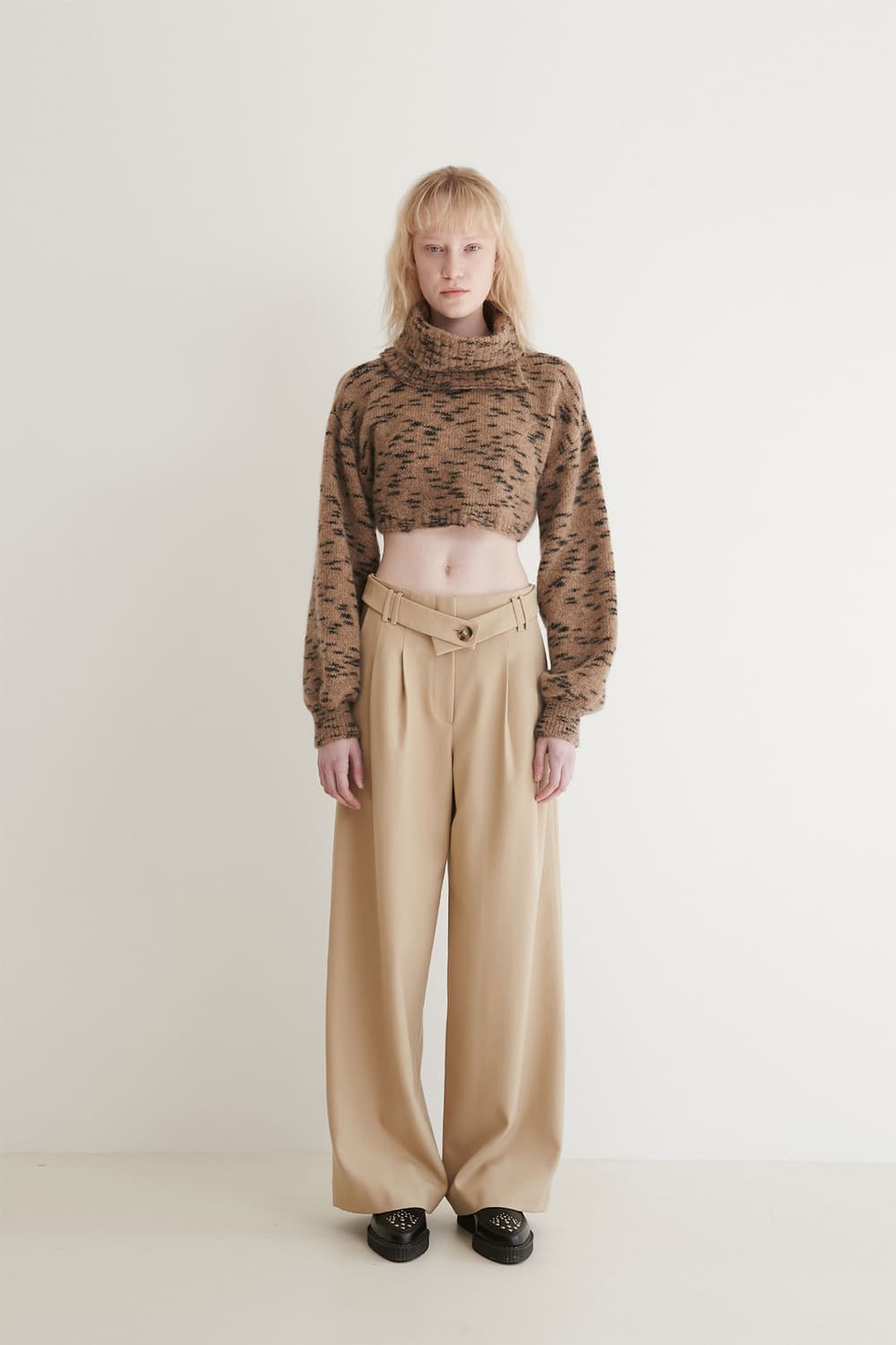 (새상품) JKOO 제이쿠 크롭 니트 베이지 상품이미지1