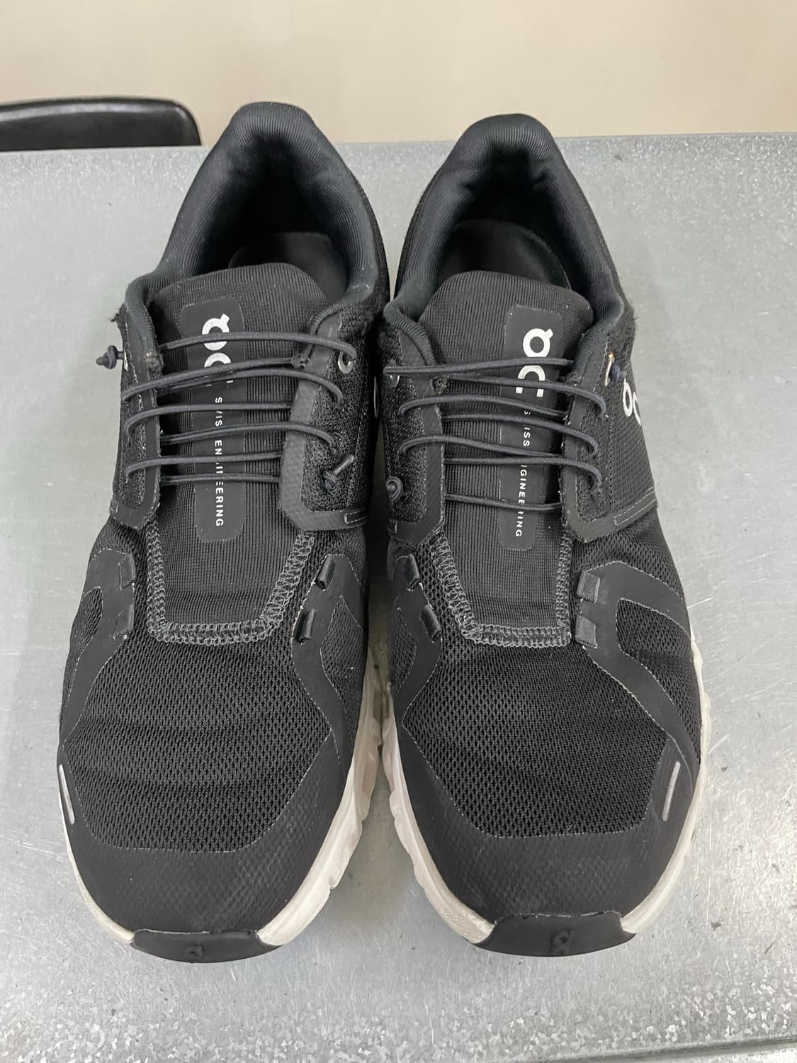 온러닝 클라우드 6 블랙 화이트 275 (gr-5375) 상품이미지5
