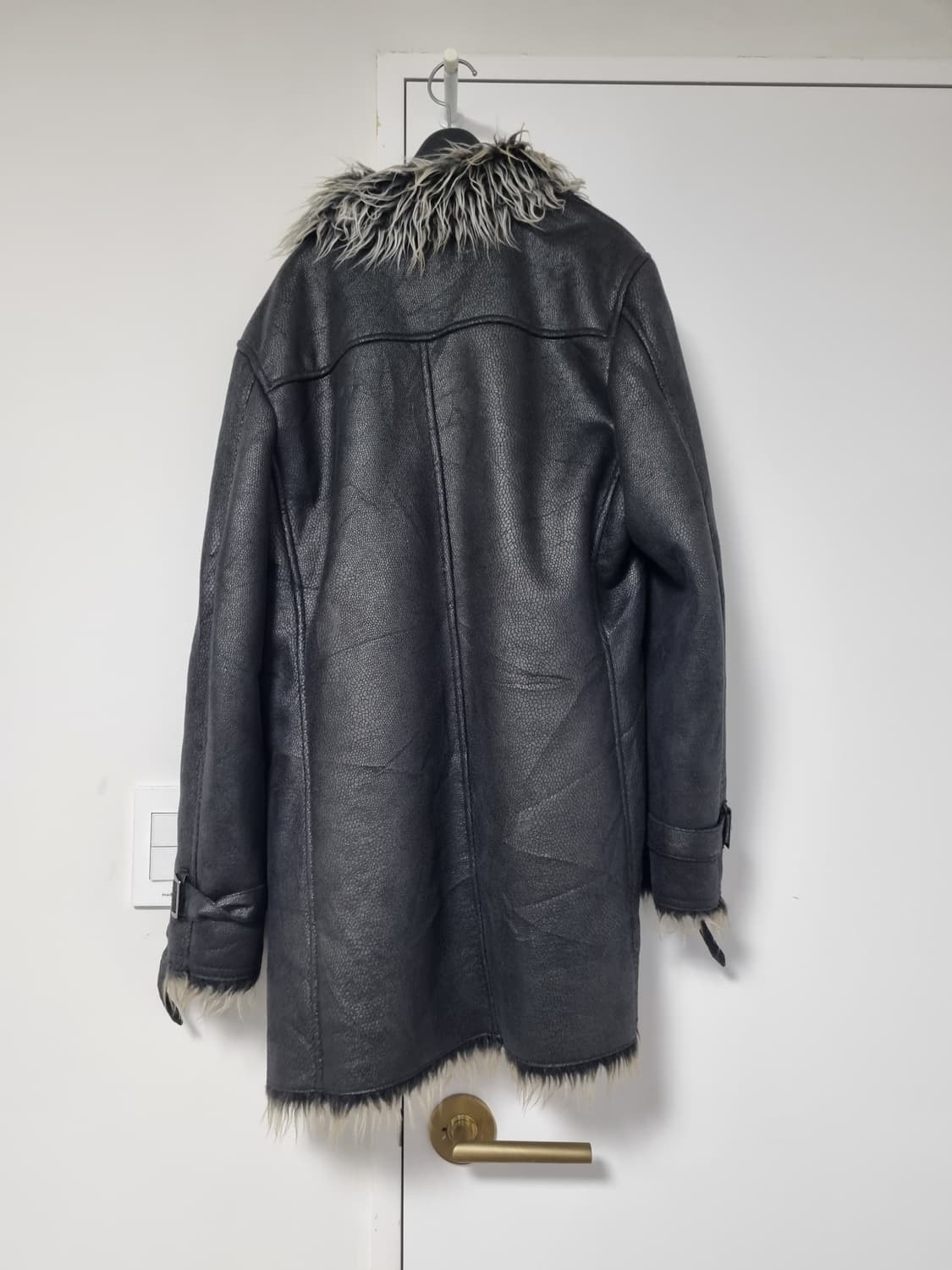 Semantic Design Fur-Trimmed Coat 상품이미지2