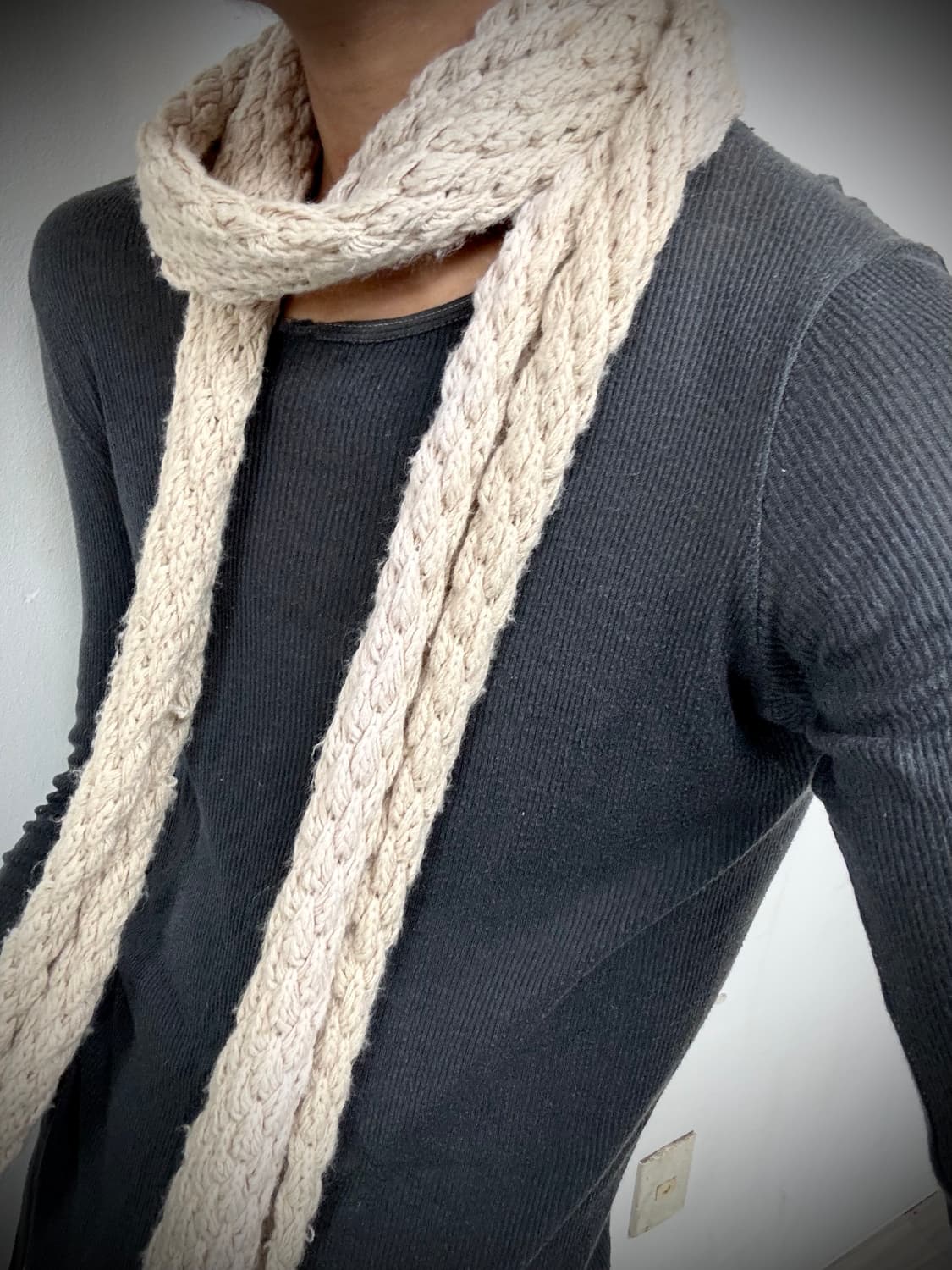 “Vintage” Ivory Long Scarf 상품이미지3