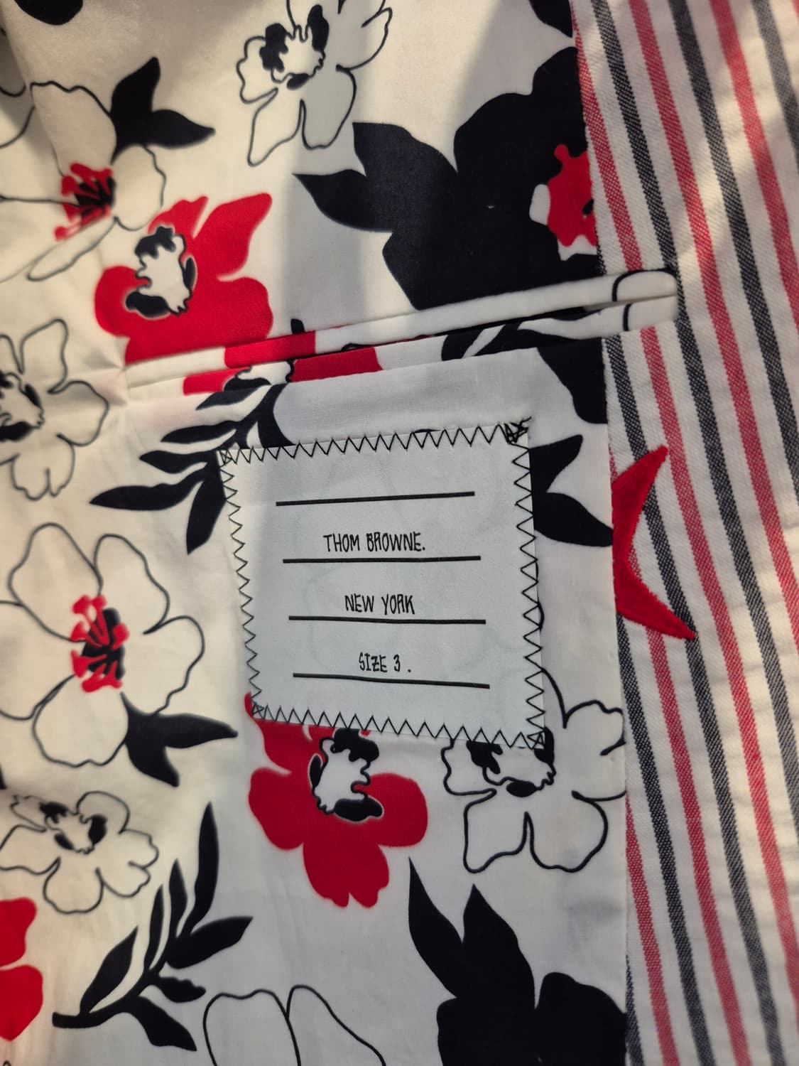 톰브라운 자켓 상품이미지3