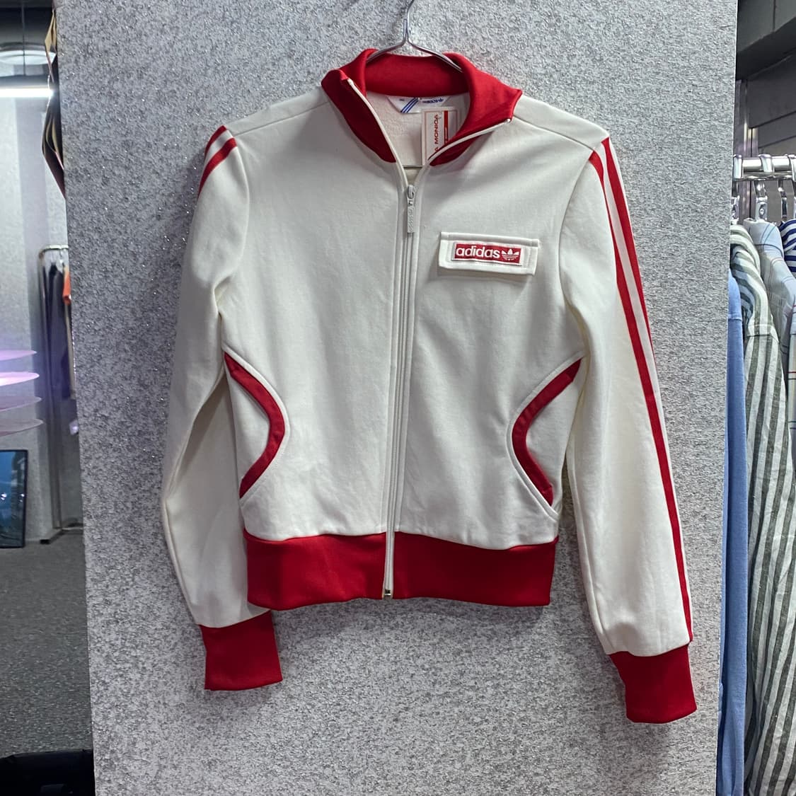 아디다스 올드스쿨 레드트랙탑 져지 B4401 상품이미지2