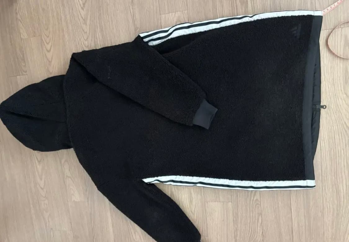 아디다스 간절기용 후리스 양털 뽀글이 쉐르파 후드 자켓 여성sm 오버핏 상품이미지2