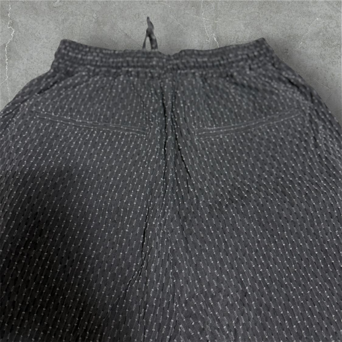 플리츠 와이드 팬츠 블랙 상품이미지2