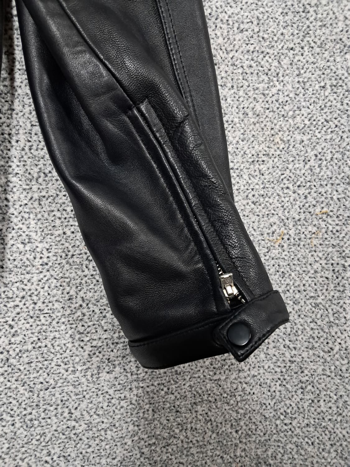 인사일런스 램스킨  자켓 상품이미지4