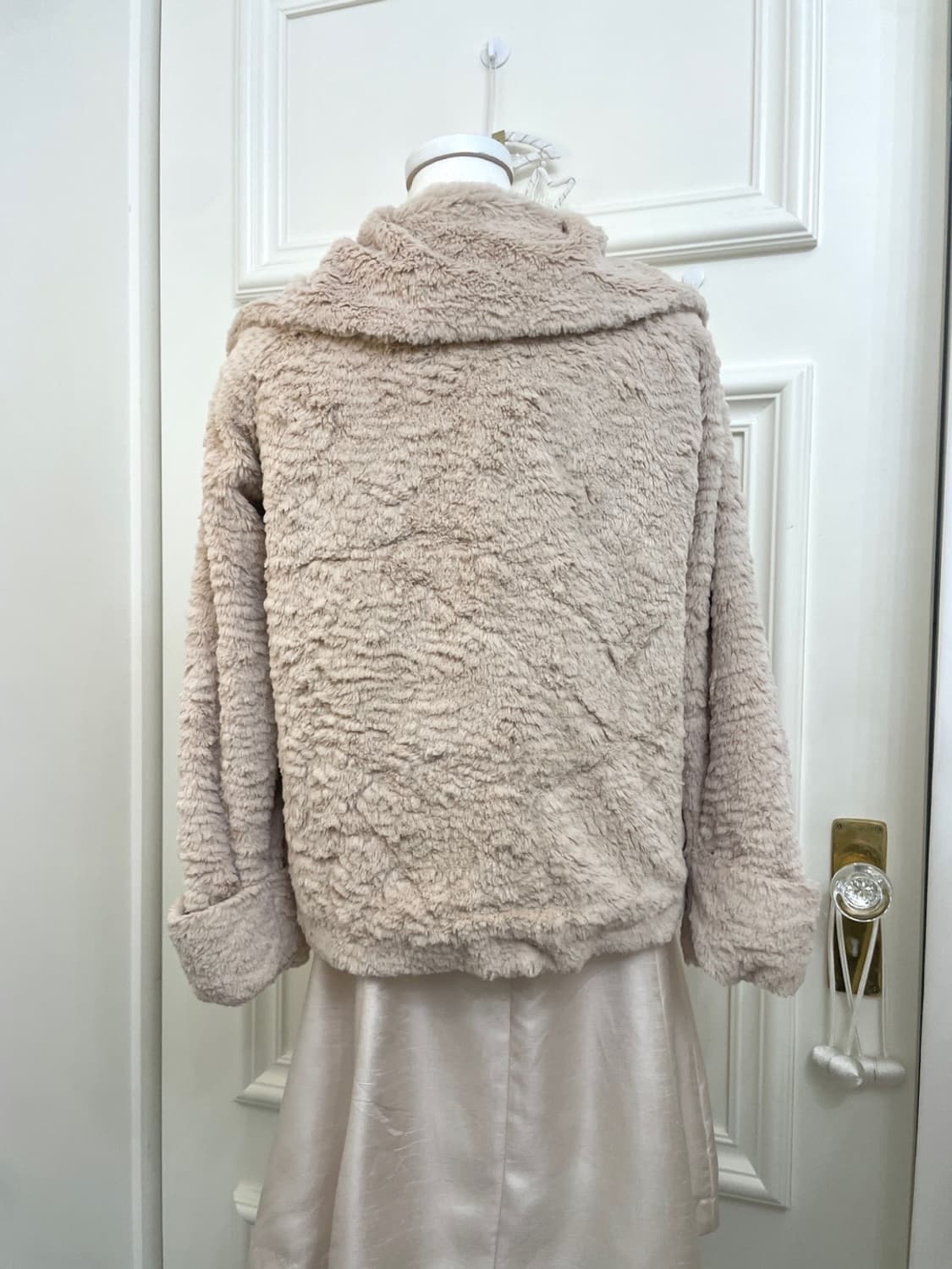 BARBIE beige big collar 3hook fur jacket 상품이미지5