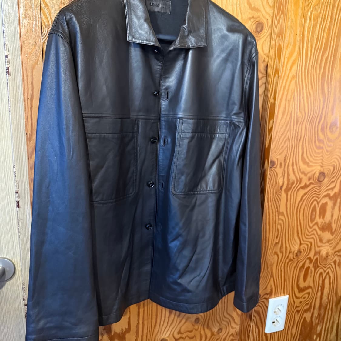 르메르 스탠드 카라 가죽 셔츠 자켓  상품이미지9