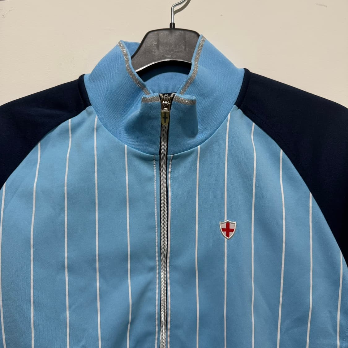 엄브로 스트라이프 트랙 자켓 상품이미지2