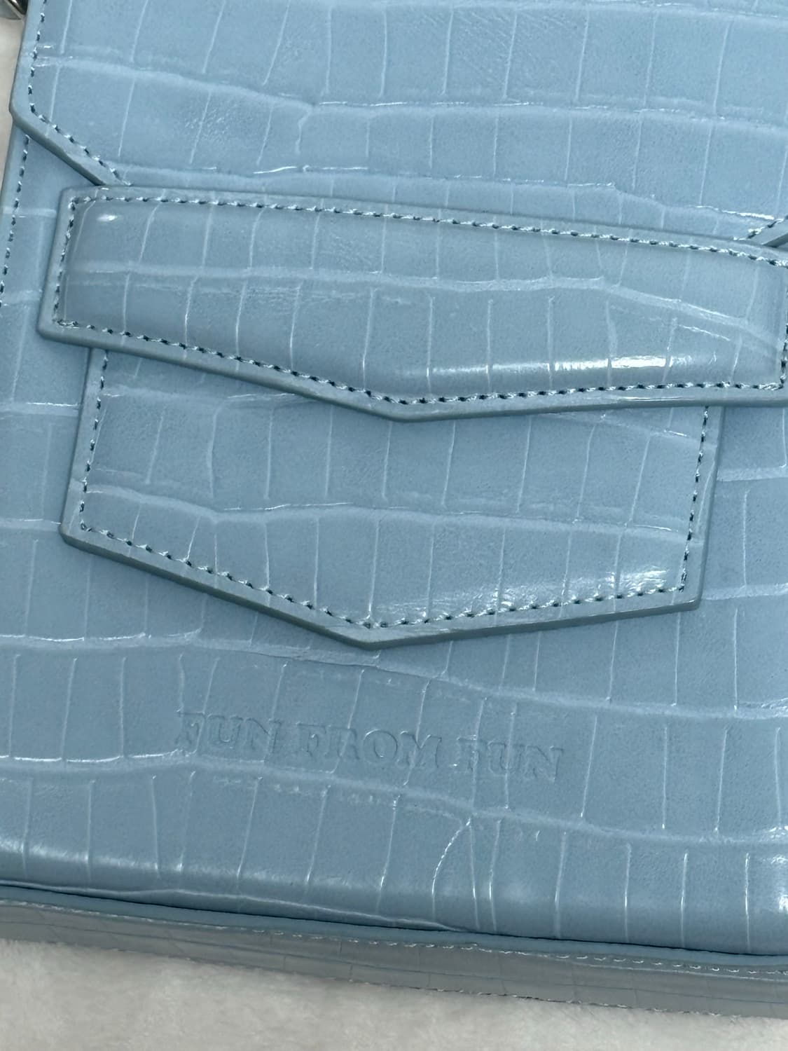 펀프롬펀 croc mini sugar bag blue 상품이미지5