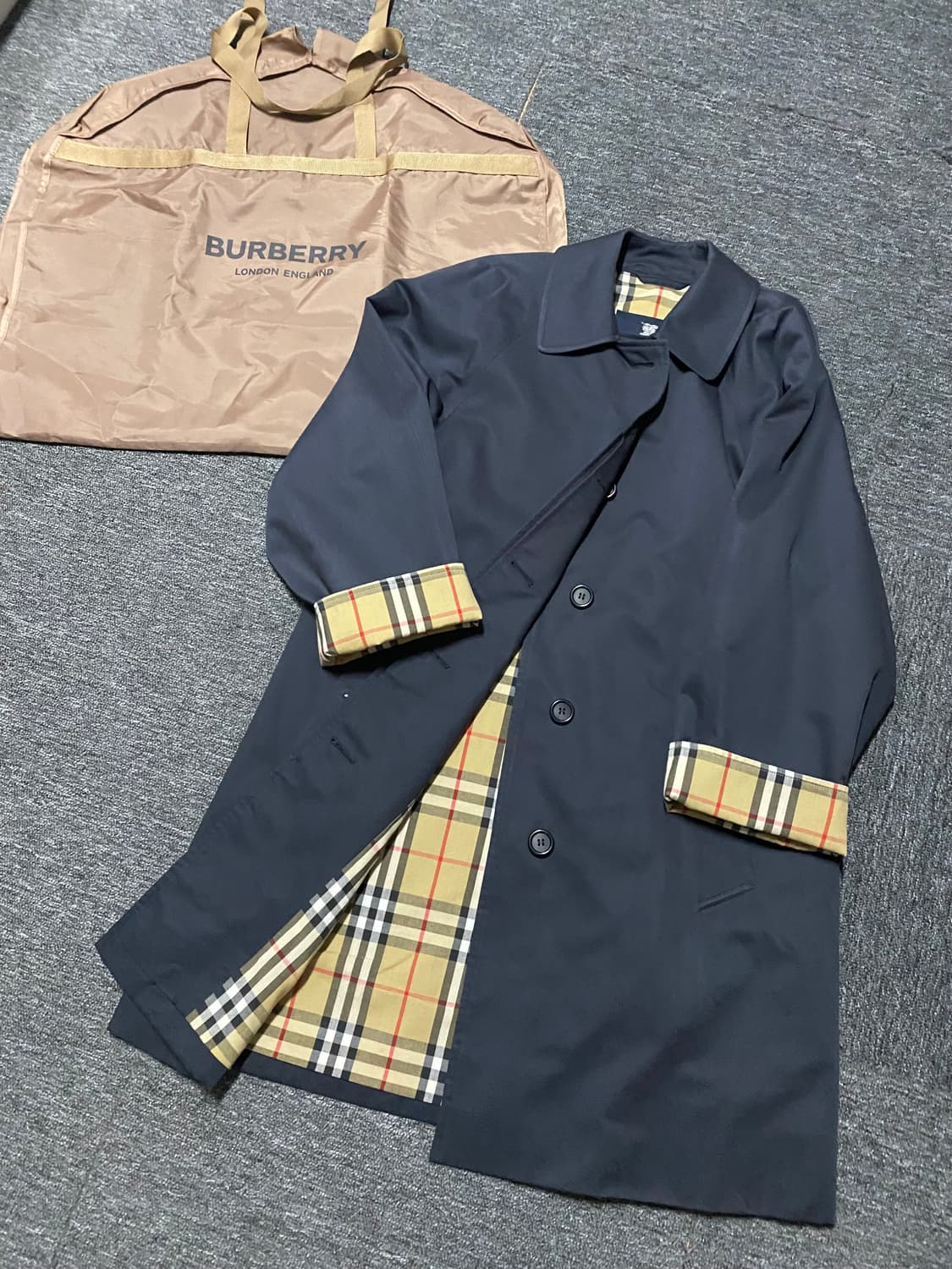 정리중 버버리 시그니처 노바체크 트렌치코트 상품이미지5