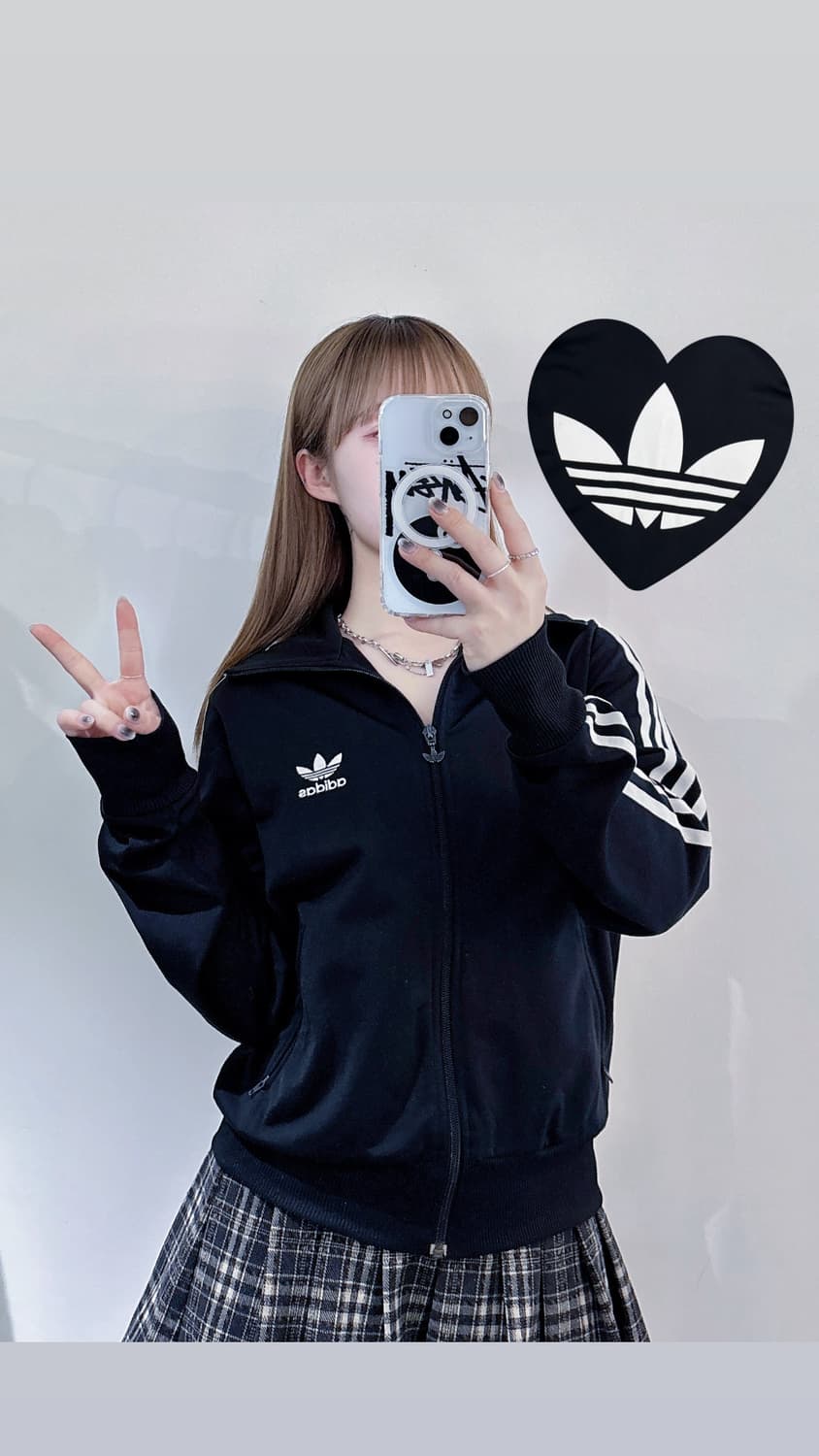 아디다스 블랙 유로파 트랙탑 상품이미지1