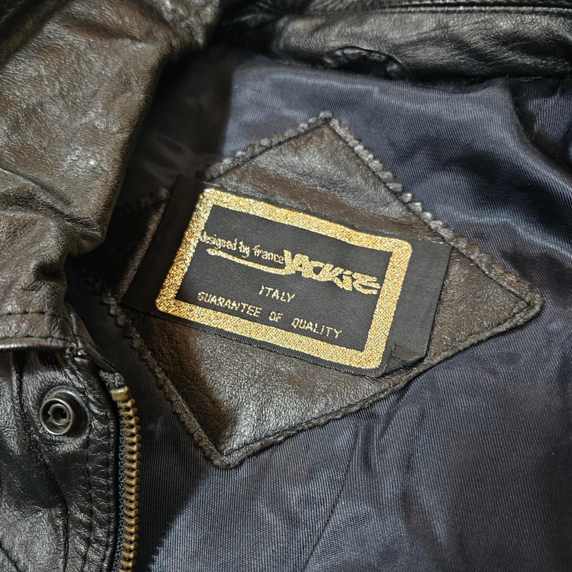 YACKIE in Italy 가죽 카라넥 사파리 하프 자켓  상품이미지9