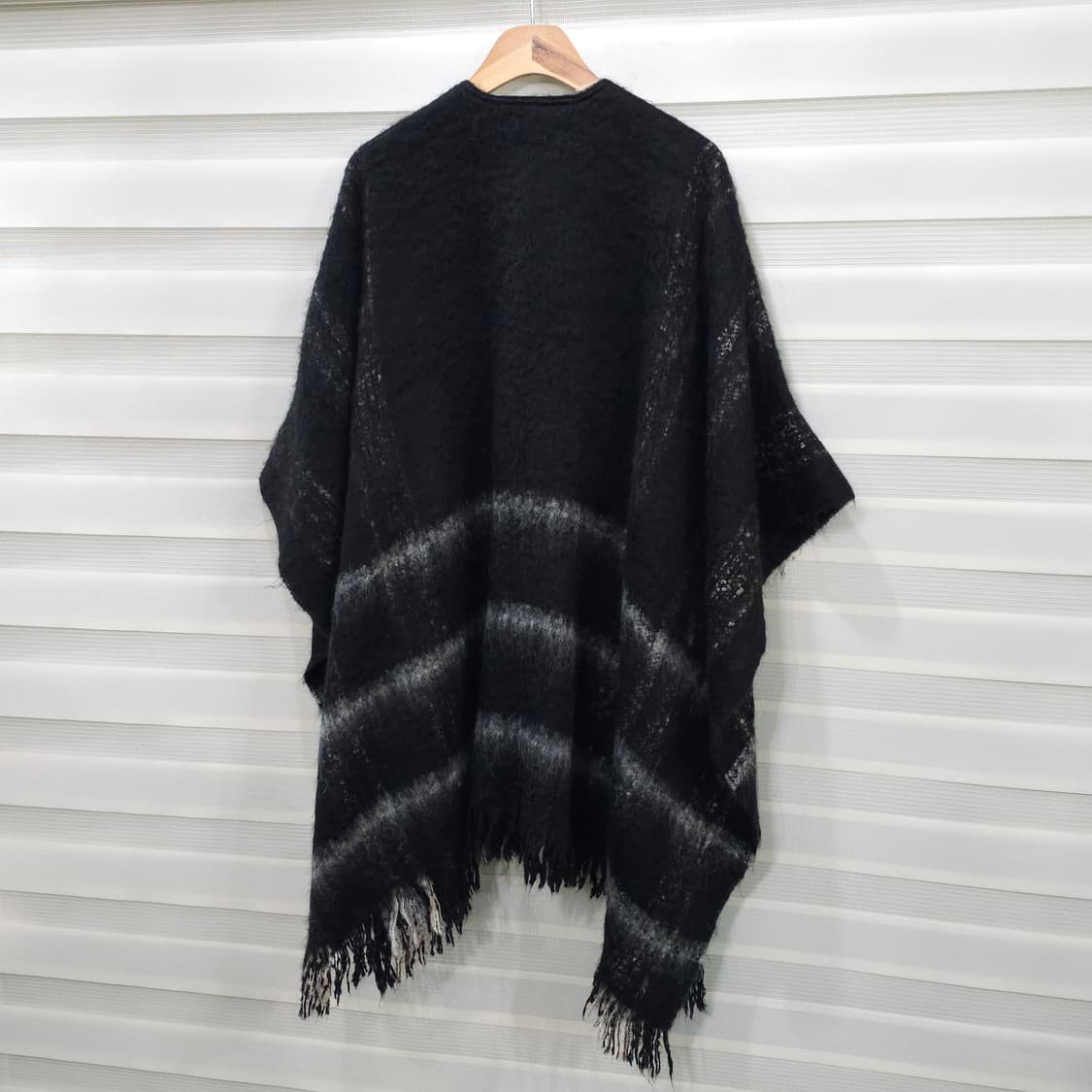 프랑스 메이드 모헤어 케이프 판쵸 - 우먼프리 상품이미지6