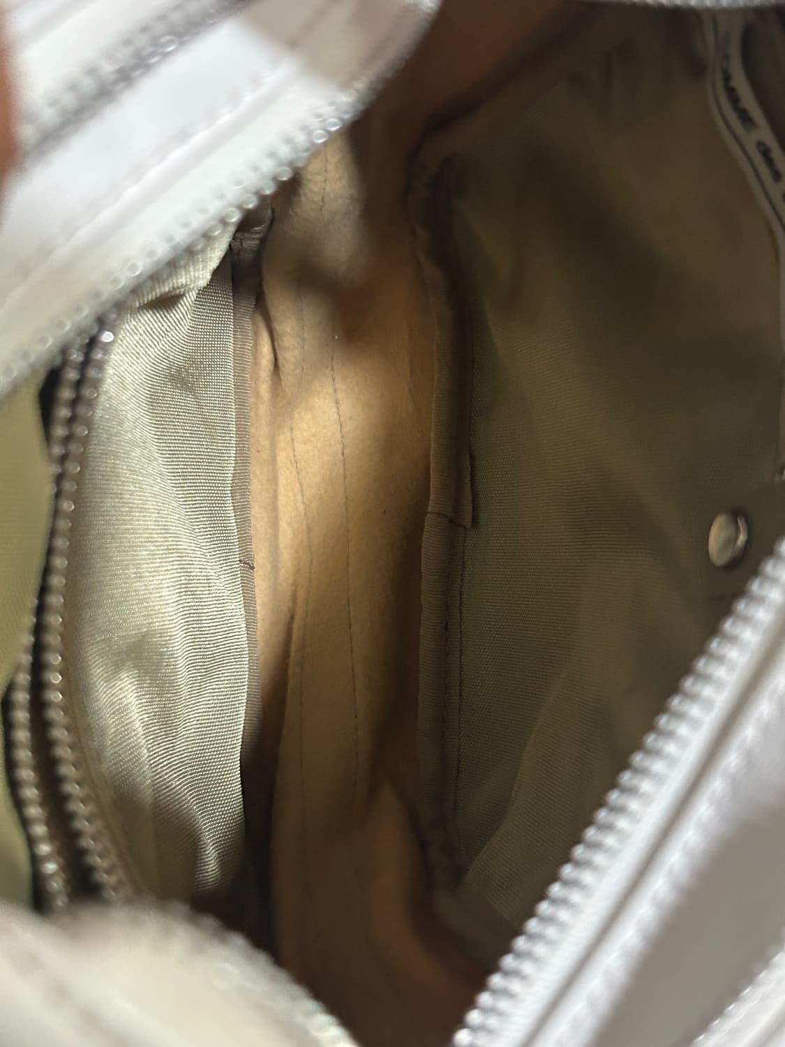 꼼데가르송 화이트크로스백 상품이미지7