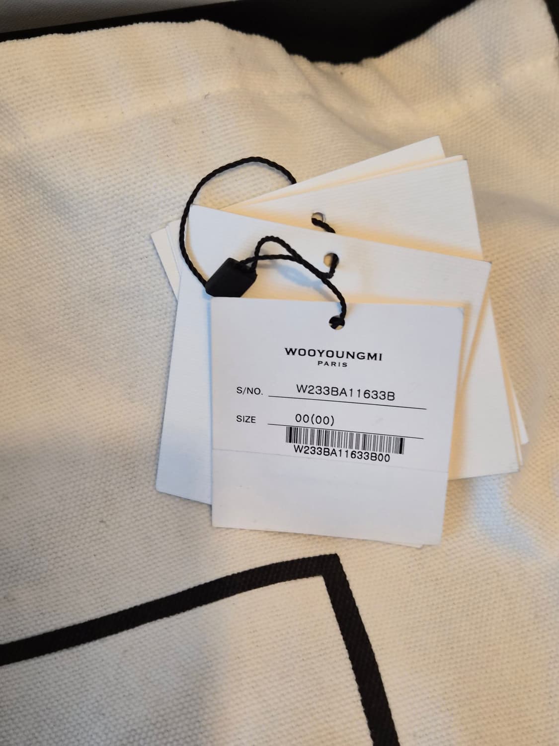 우영미 스퀘어 크로스바디백 블랙 상품이미지3